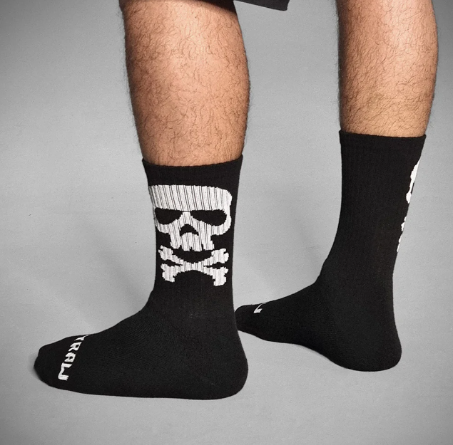Chaussette Hyraw tête de mort fuck off