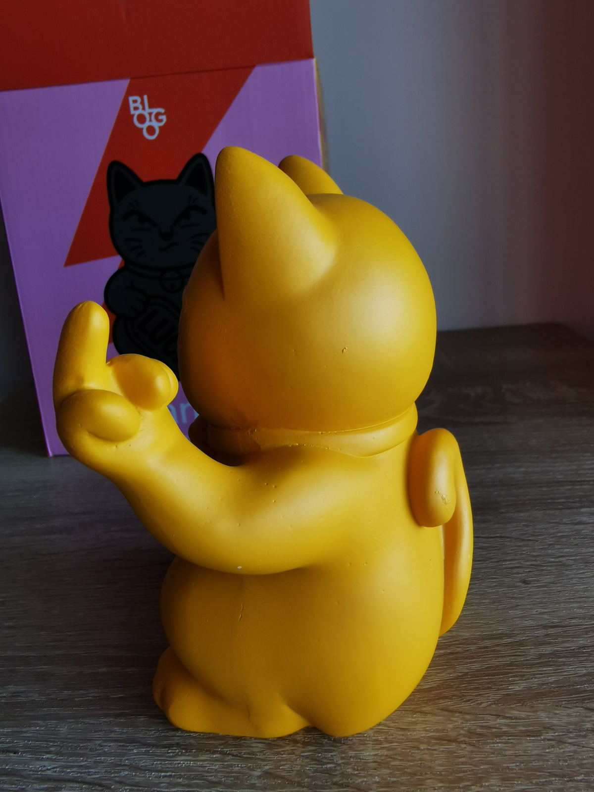 ( Défaut ) Petite figurine de chat chanceux jaune maki neko fuck