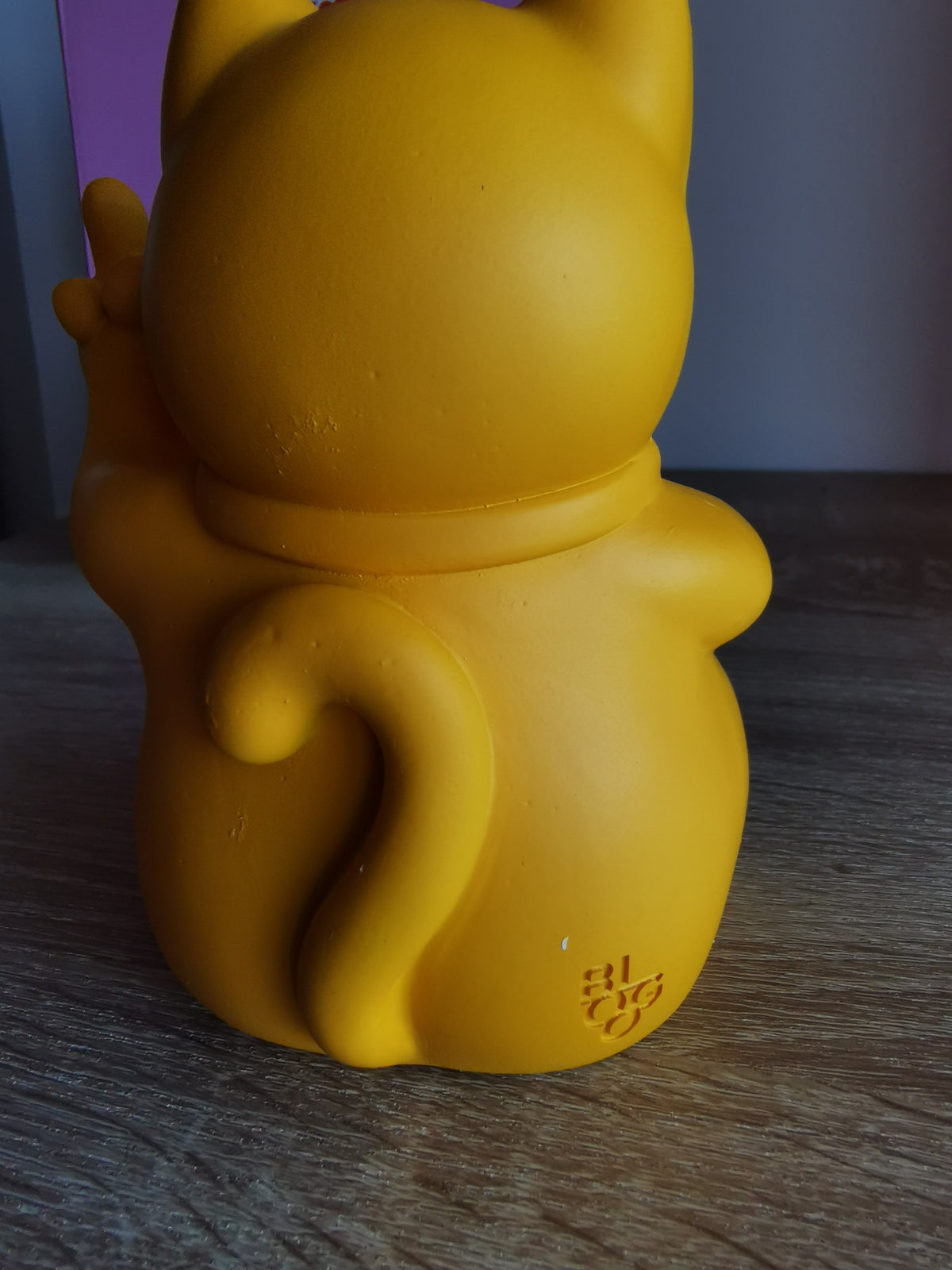 ( Défaut ) Petite figurine de chat chanceux jaune maki neko fuck