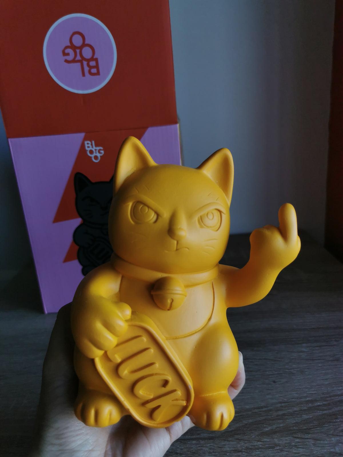 ( Défaut ) Petite figurine de chat chanceux jaune maki neko fuck