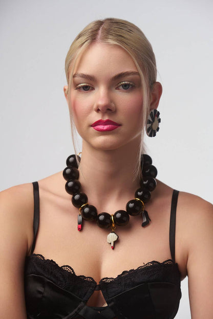 Collier Badass Barbie rock' n roll