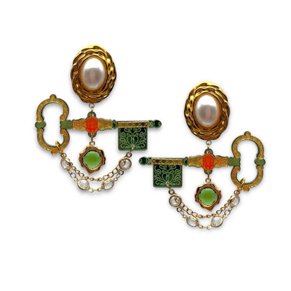 Boucle d'oreille Secret Key en plexiglas avec perles et chaînes alice aux pays des merveilles