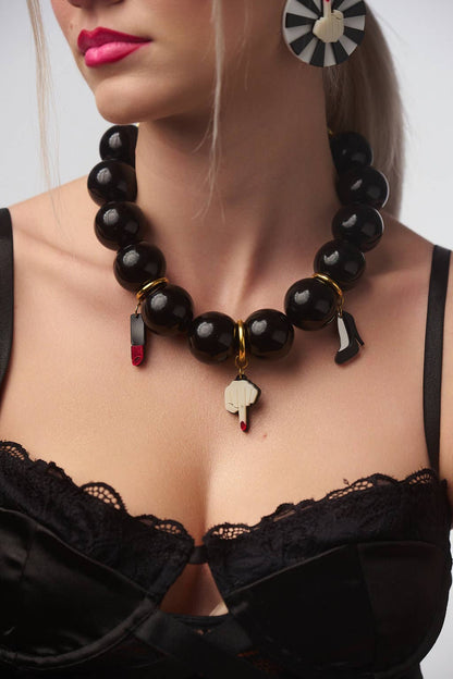 collier-perle-noir-barbie-fuck-rock-n-roll-1
