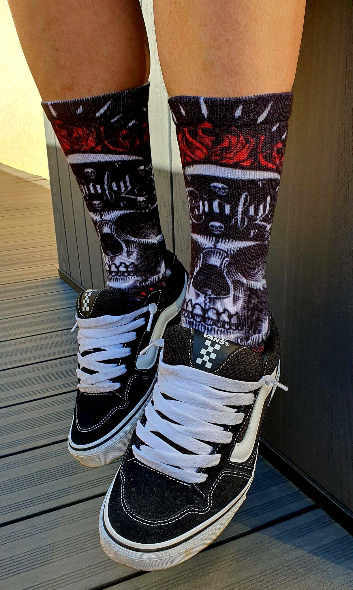 Chaussettes Painful Skull & roses